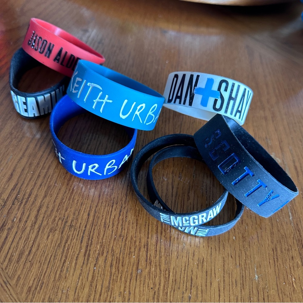 Country Music Rubber Bracelet Set (Keith Urban, Dan + Shay & More)